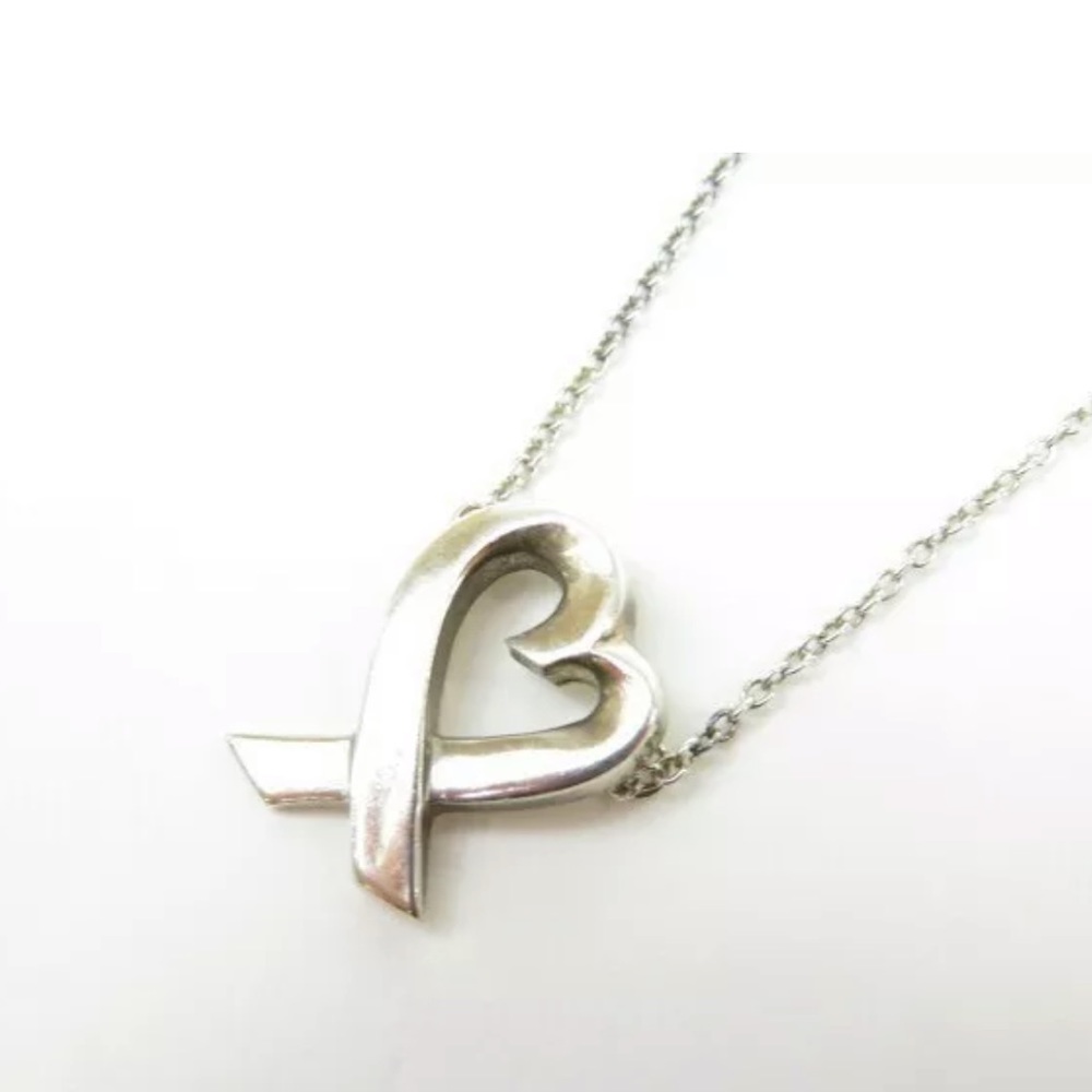 Tiffany & Co Pre-owned “Loving Heart” necklace
